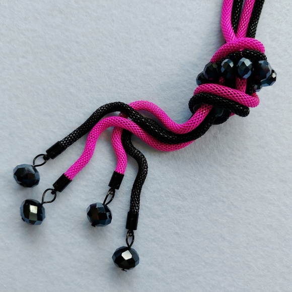 Necklace Pink Fuchsia Black Chain Long Necklace Thick Linked Multi-Tone Strand - Picture 5 of 11